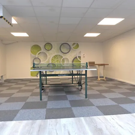 Apartment Citylife Pool Sauna 5 Pers Near Lift Wifi Ps4 *