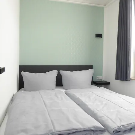 Apartment Citylife Pool, Sauna, 5 Pers Near Lift, Wifi, Ps4, Netflix ,